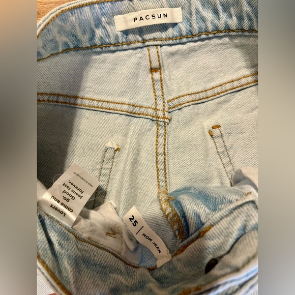 Pac Sun Light Blue Mom Jeans - Picture 2 of 2